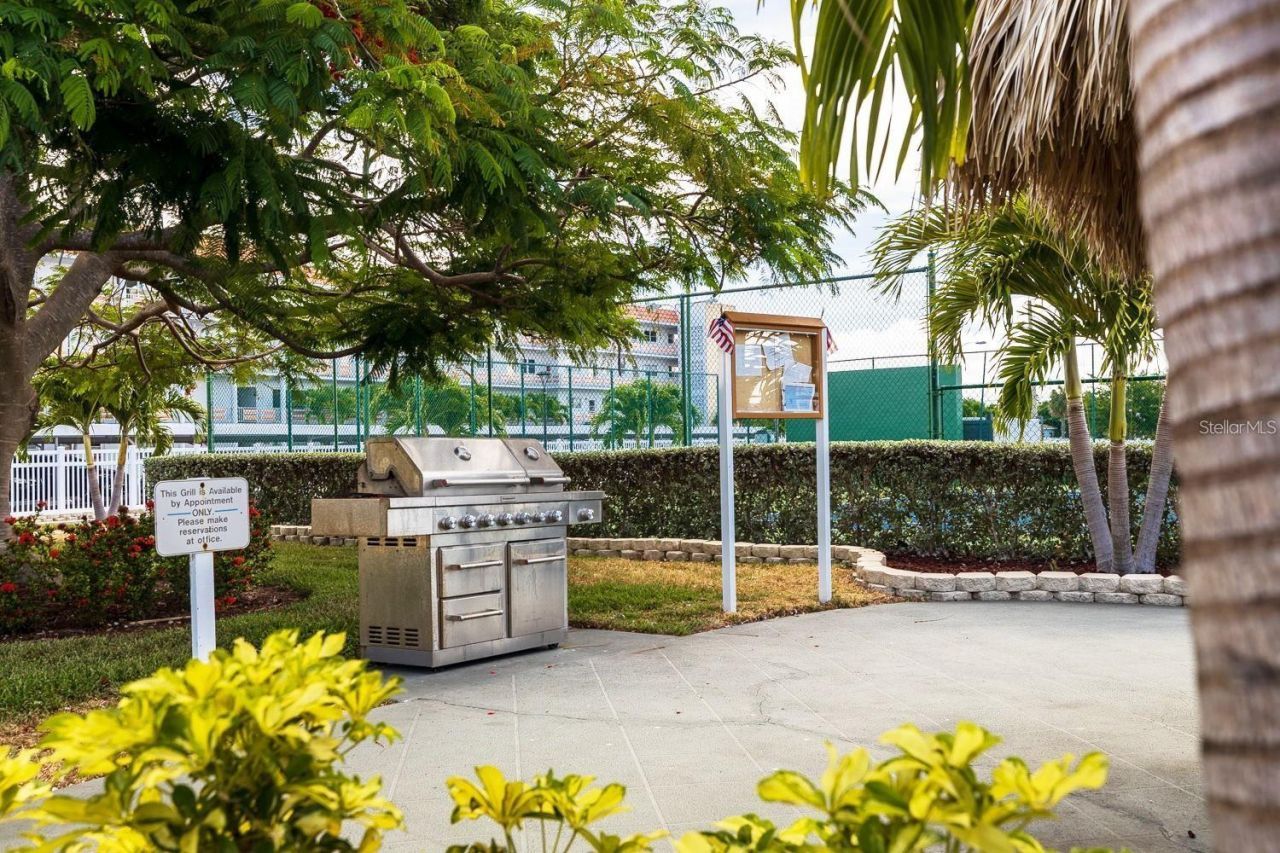 5960 30th Avenue S, Unit 312, Gulfport, FL 33707 Photo