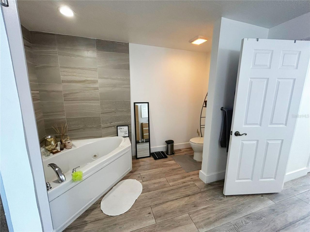 6336 Buford Street , Unit 605, Orlando, FL 32835 Photo