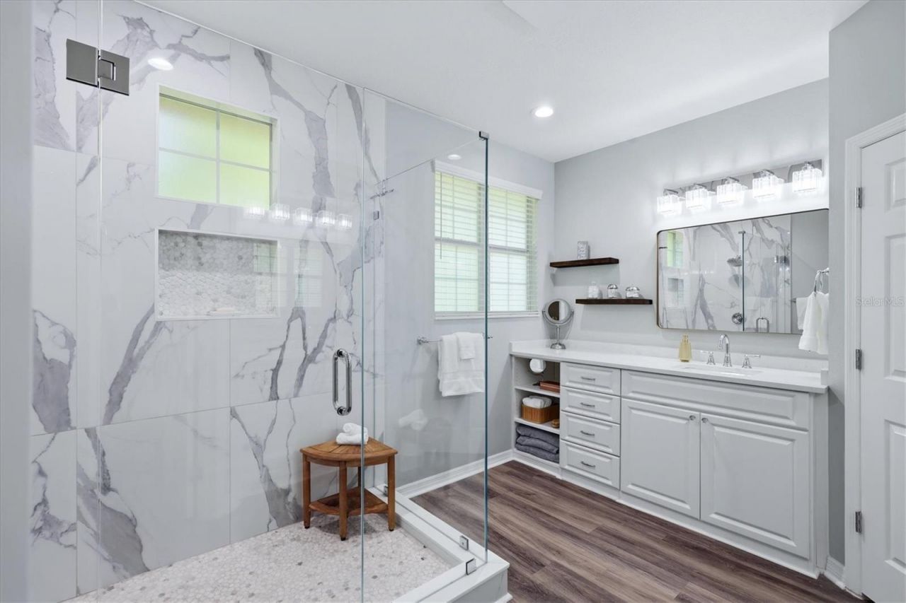 5427 Napa Drive , Sarasota, FL 34243 Photo