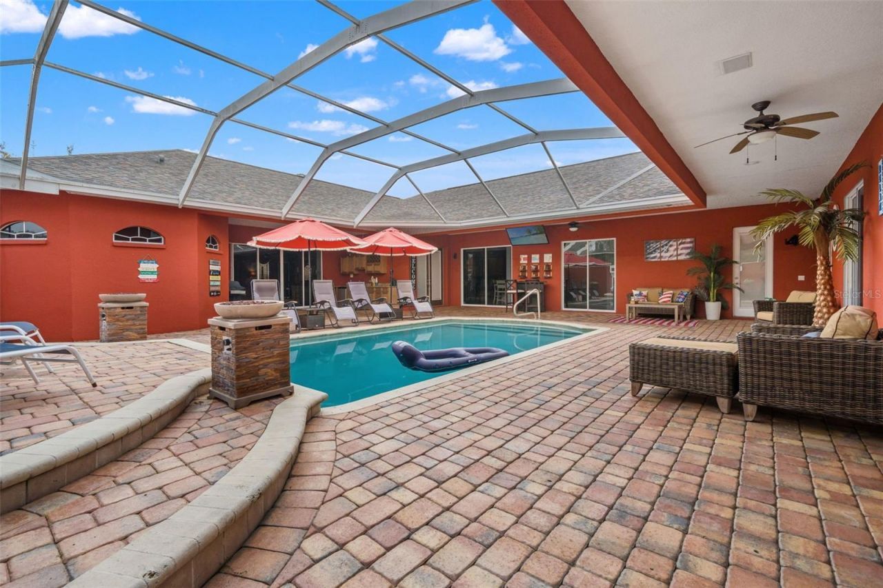 11296 Warm Wind Way, Weeki Wachee, FL 34613 Photo
