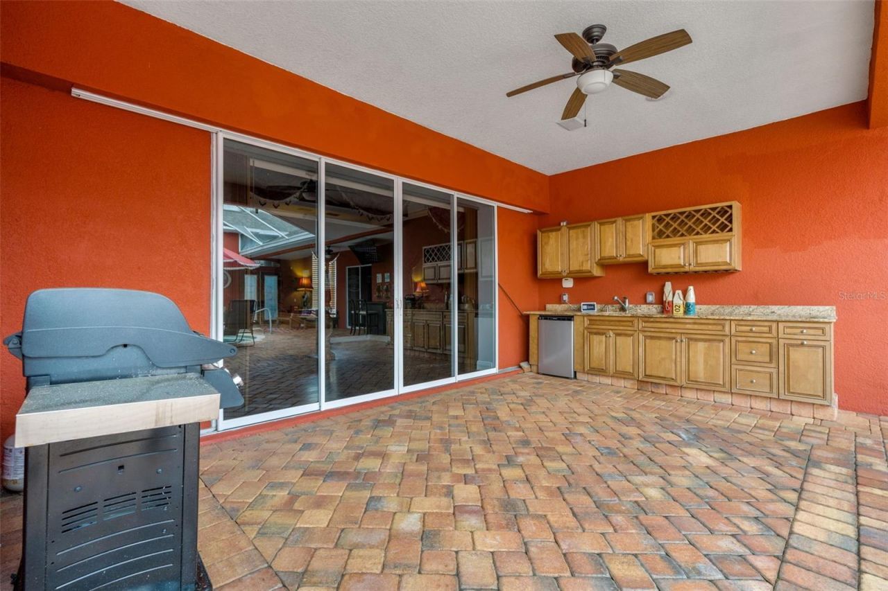 11296 Warm Wind Way, Weeki Wachee, FL 34613 Photo