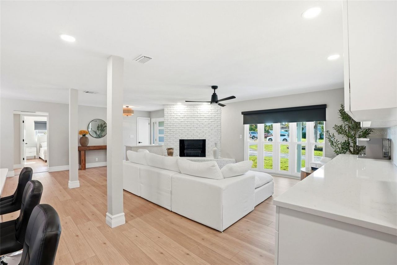 521 51st Avenue S, Saint Petersburg, FL 33705 Photo