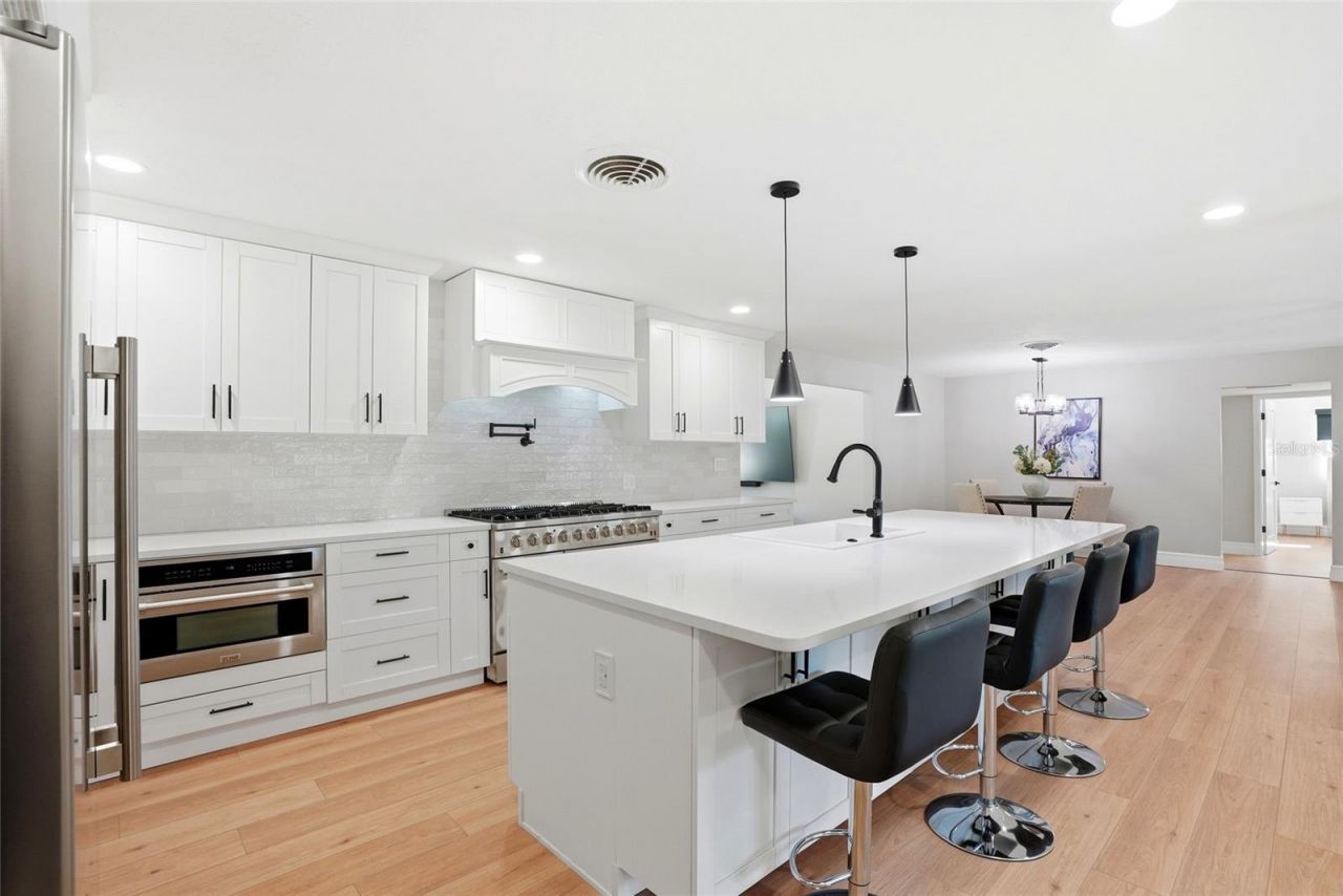 521 51st Avenue S, Saint Petersburg, FL 33705 Photo