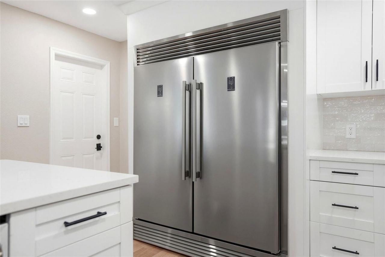 521 51st Avenue S, Saint Petersburg, FL 33705 Photo