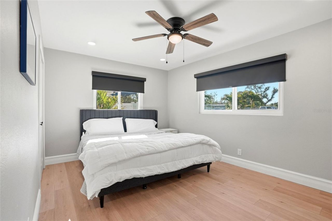 521 51st Avenue S, Saint Petersburg, FL 33705 Photo