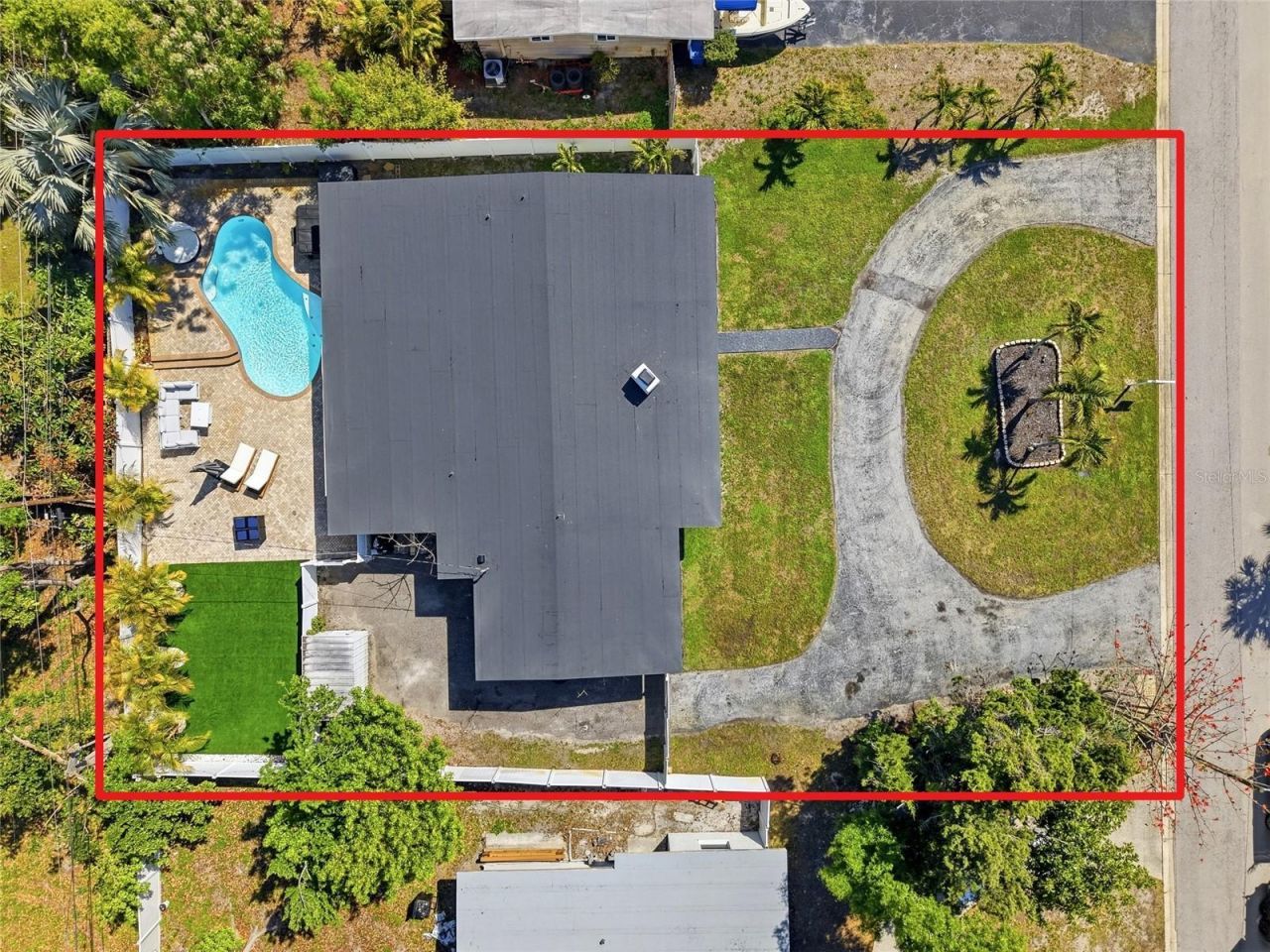 521 51st Avenue S, Saint Petersburg, FL 33705 Photo