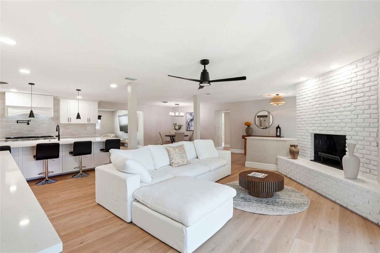 521 51st Avenue S, Saint Petersburg, FL 33705 Photo