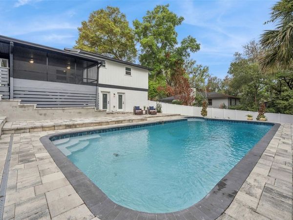 1450 HILLTOP DRIVE, MOUNT DORA, FL 32757