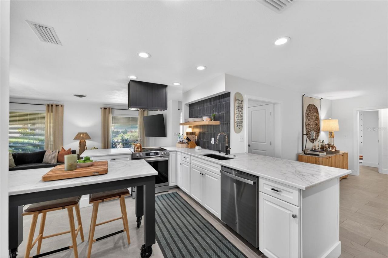 4091 13th Way Ne, Saint Petersburg, FL 33703 Photo