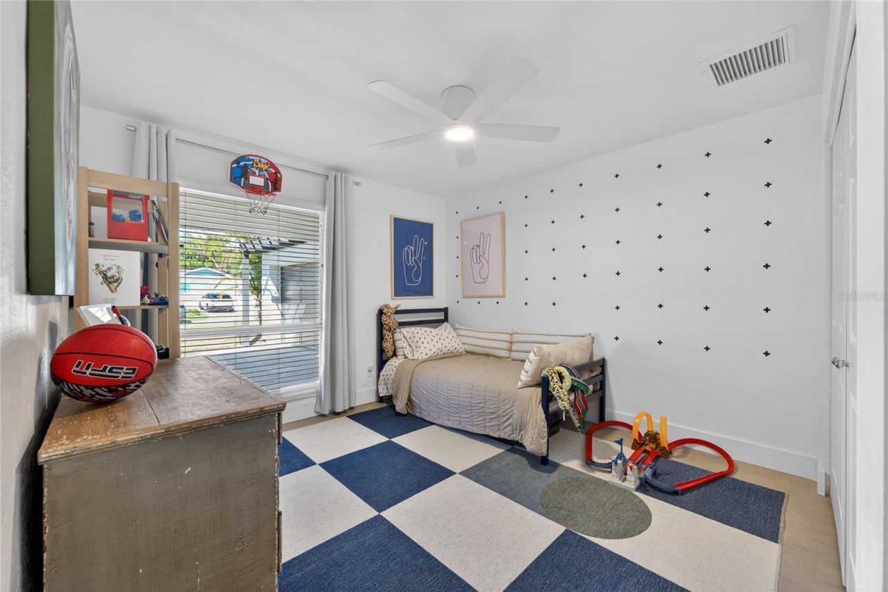 4091 13th Way Ne, Saint Petersburg, FL 33703 Photo