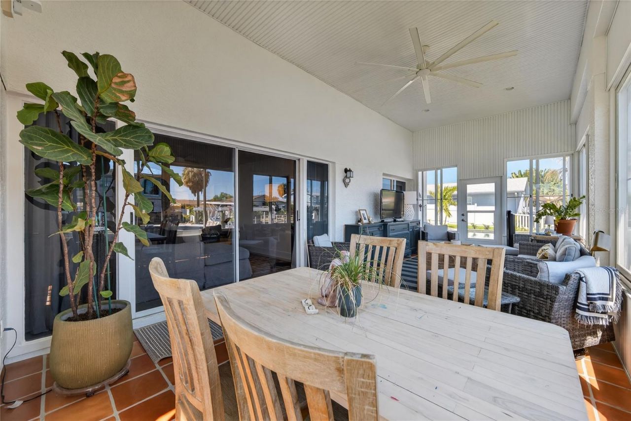 4091 13th Way Ne, Saint Petersburg, FL 33703 Photo