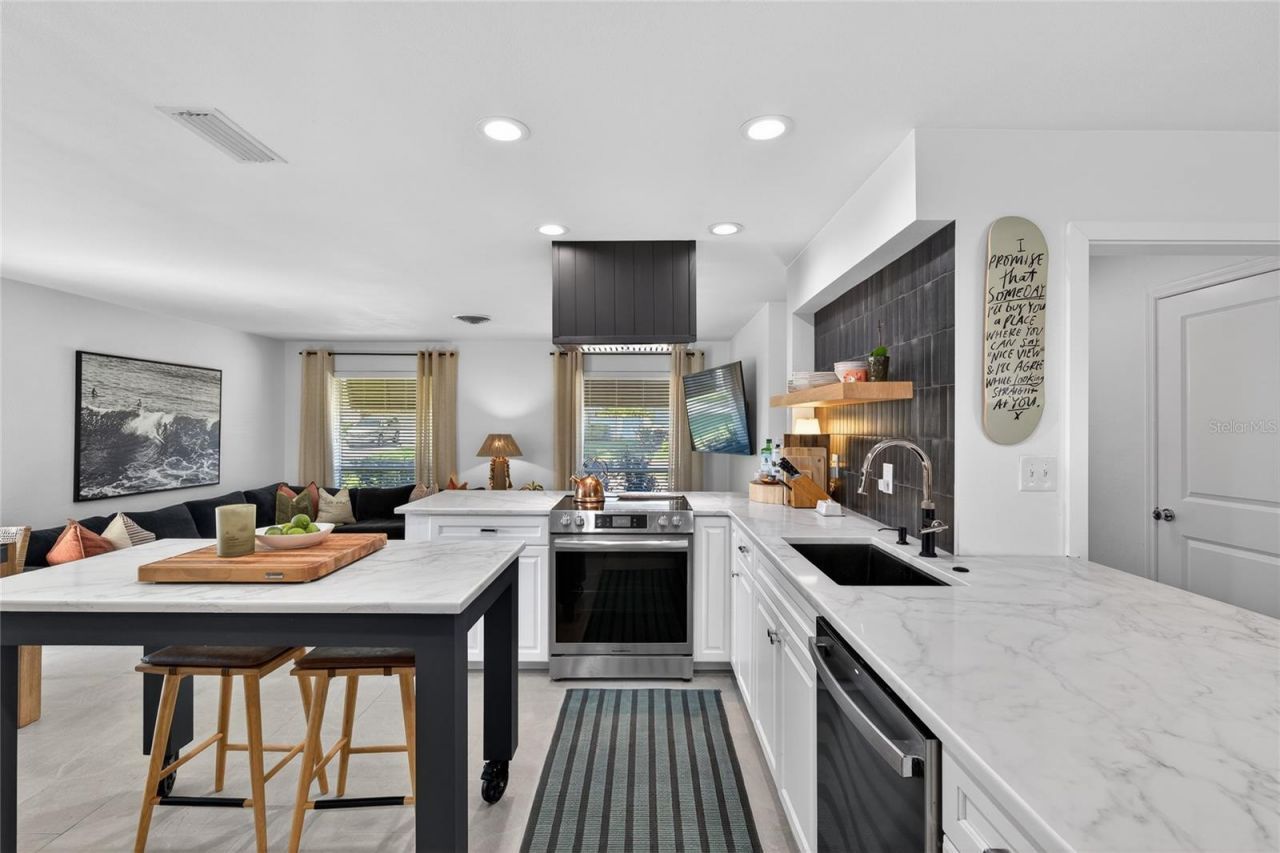 4091 13th Way Ne, Saint Petersburg, FL 33703 Photo