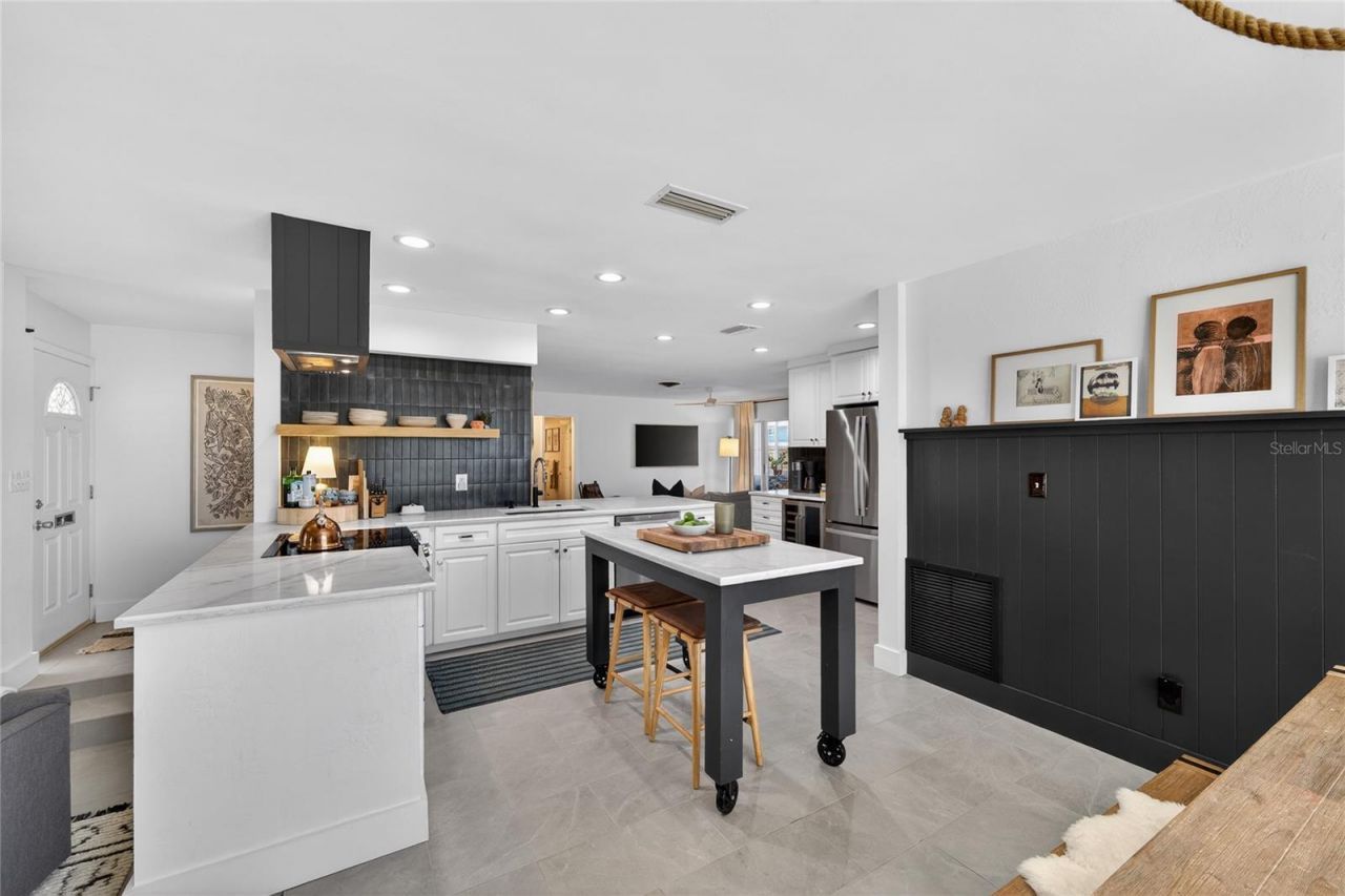 4091 13th Way Ne, Saint Petersburg, FL 33703 Photo