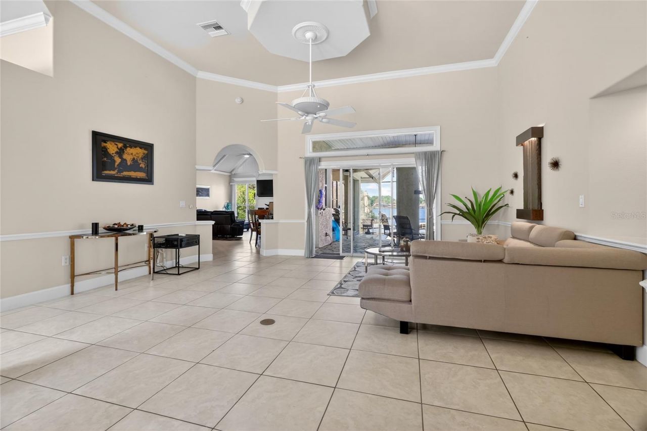 1028 S Lake Mariam Drive, Winter Haven, FL 33884 Photo