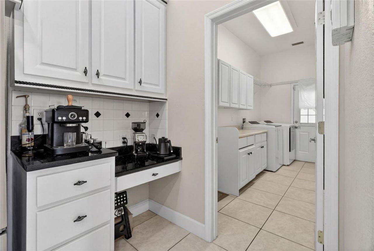 1028 S Lake Mariam Drive, Winter Haven, FL 33884 Photo