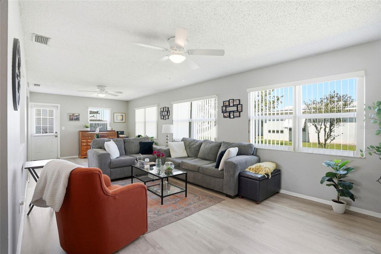 3469 100th Avenue N, Unit 4, Pinellas Park, FL 33782 Photo