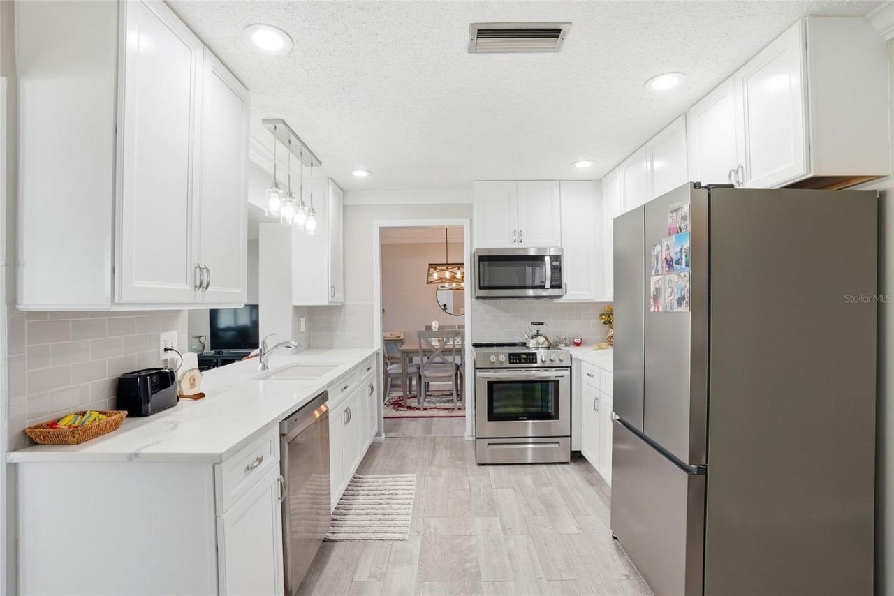 3469 100th Avenue N, Unit 4, Pinellas Park, FL 33782 Photo