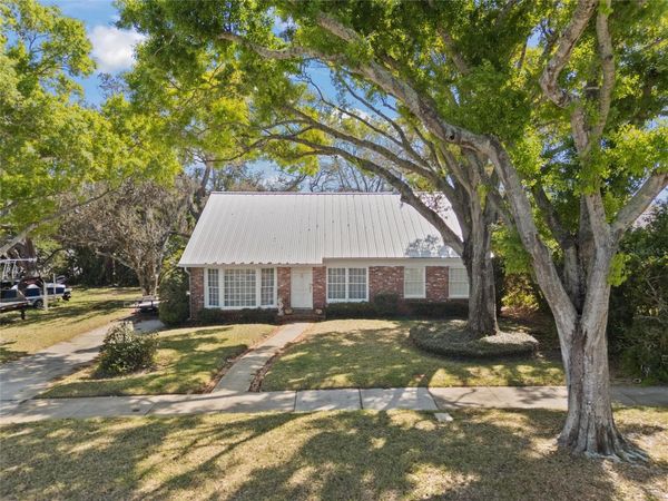 502 HILLCREST AVENUE , TARPON SPRINGS, FL 34689