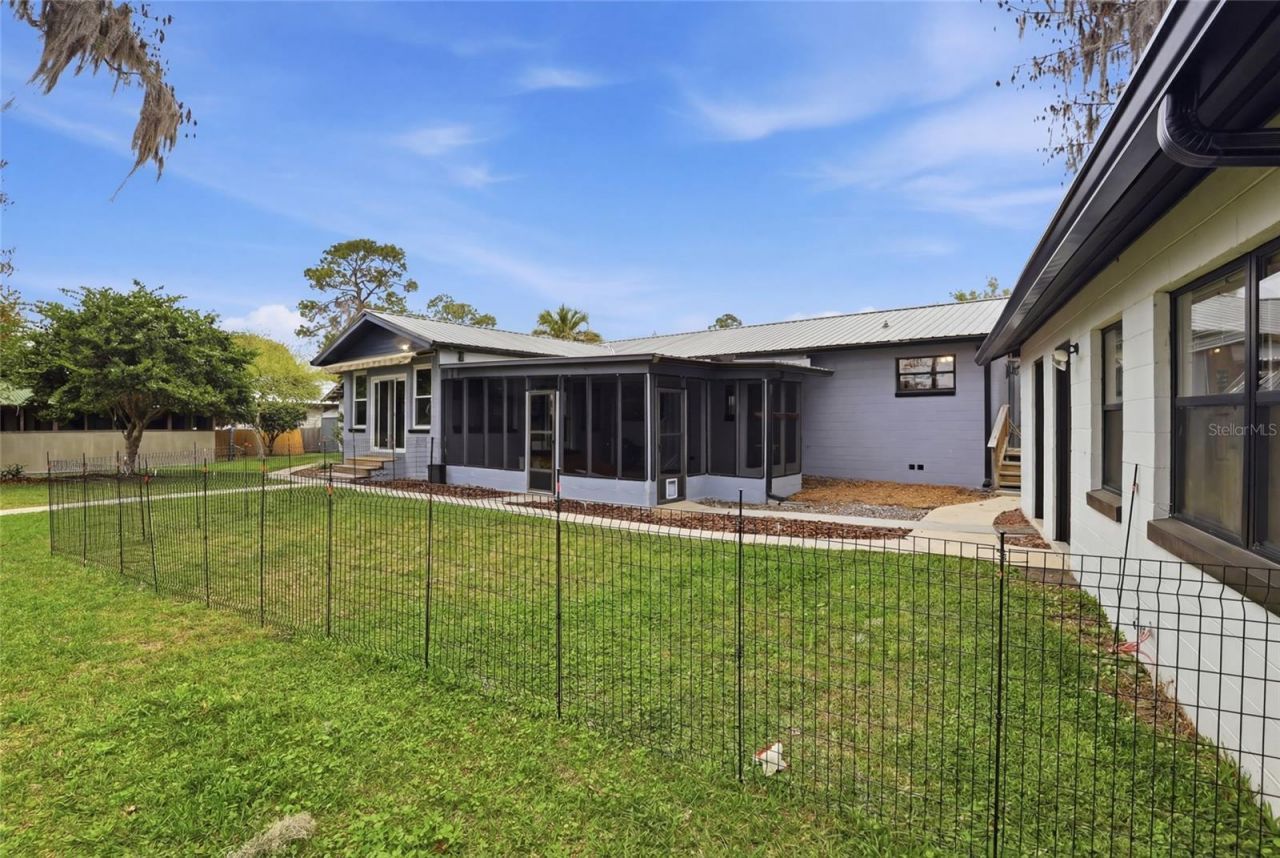 8096 SW County Road 18 , Hampton, FL 32044 Photo