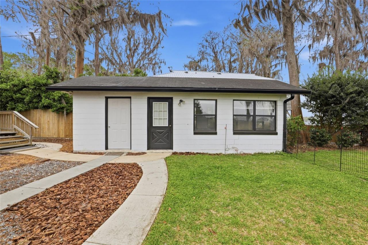 8096 SW County Road 18 , Hampton, FL 32044 Photo