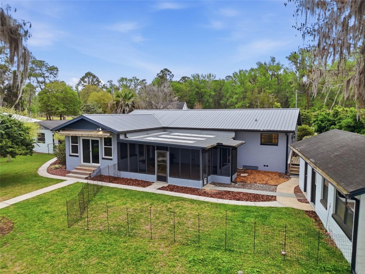 8096 SW County Road 18 , Hampton, FL 32044 Photo