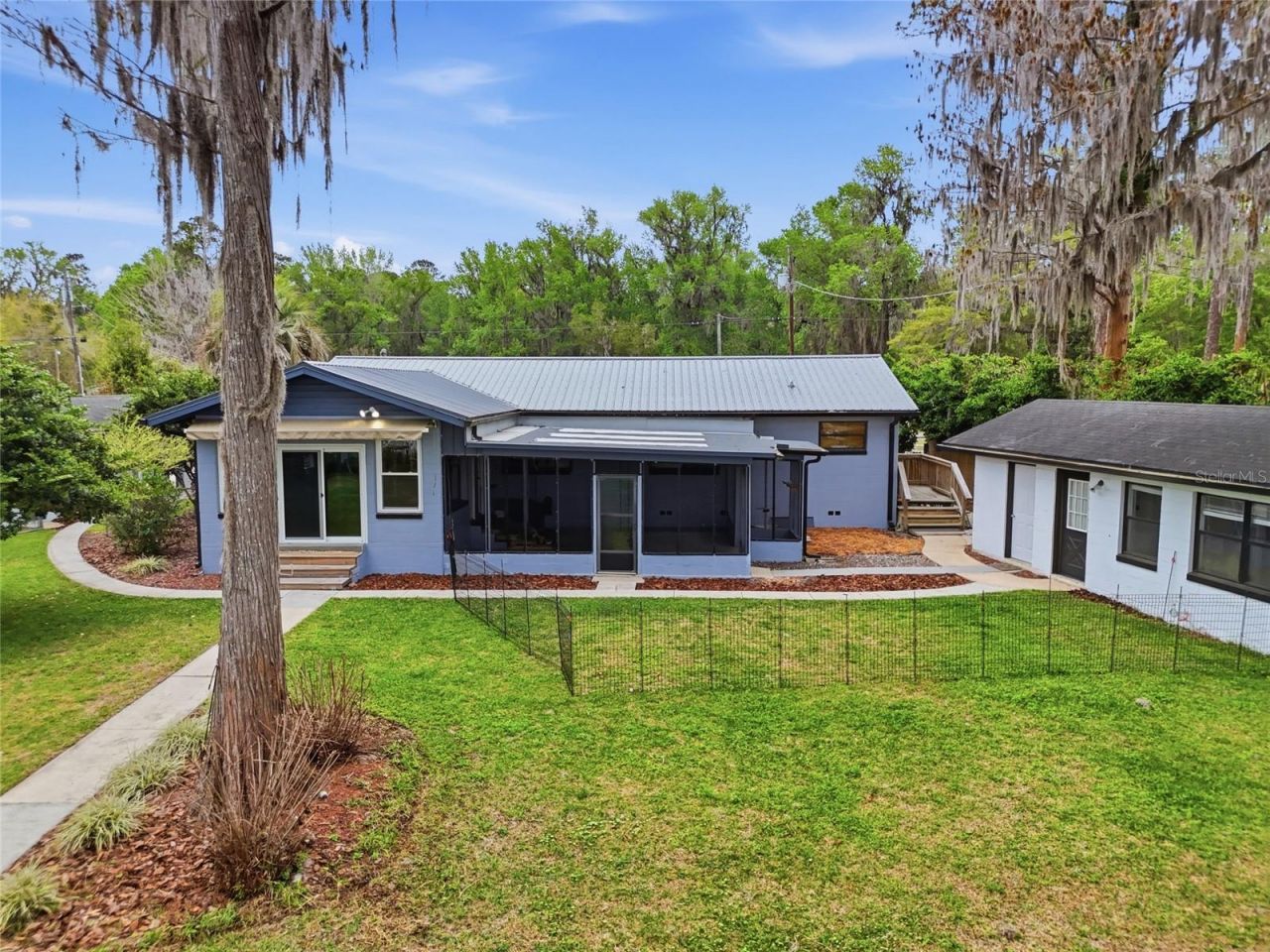 8096 SW County Road 18 , Hampton, FL 32044 Photo