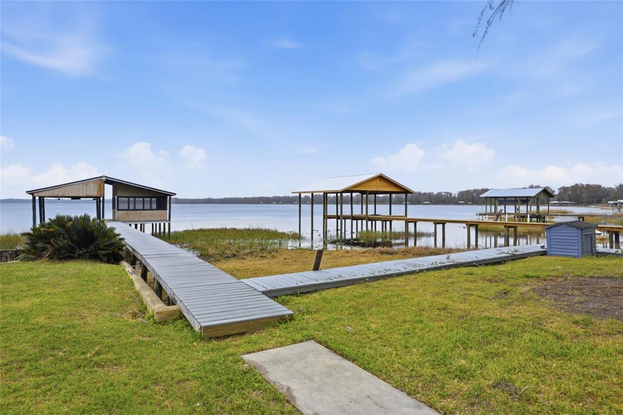 8096 SW County Road 18 , Hampton, FL 32044 Photo