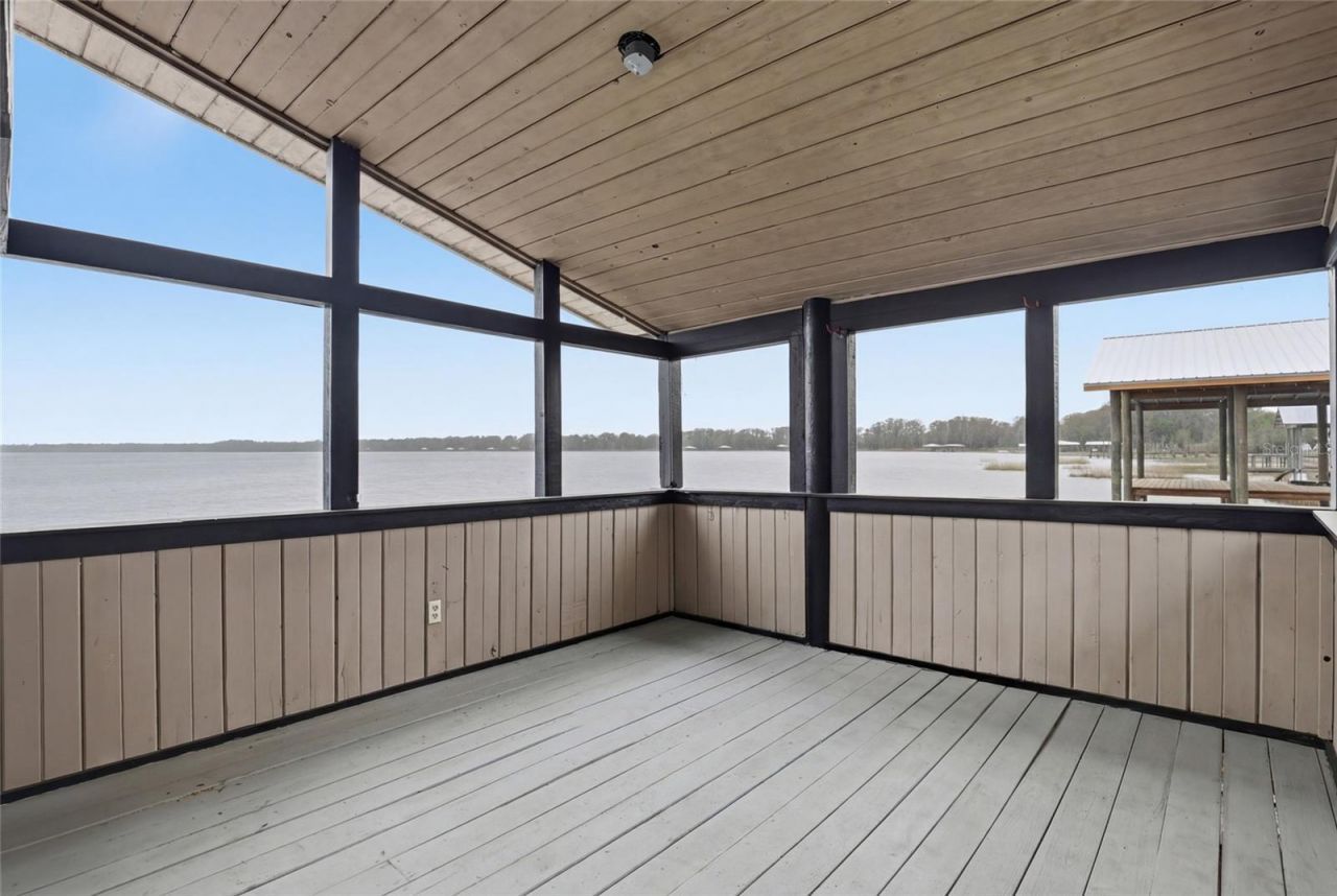 8096 SW County Road 18 , Hampton, FL 32044 Photo