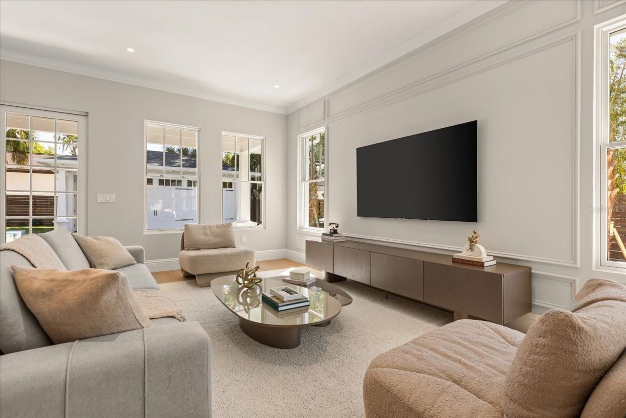 1006 E Harwood Street, Orlando, FL 32803 Photo