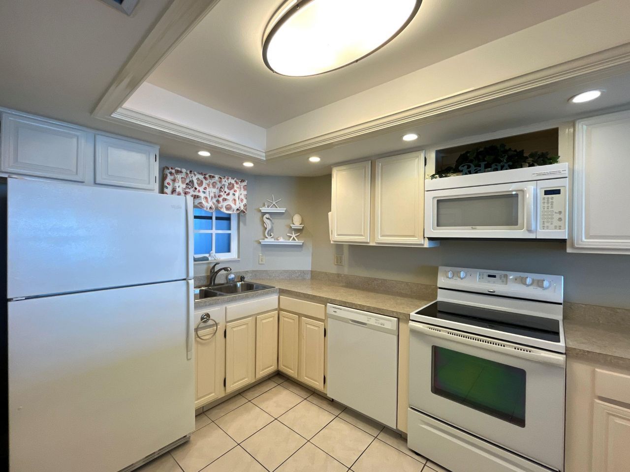 10100 Beach Club Dr.  Photo 20