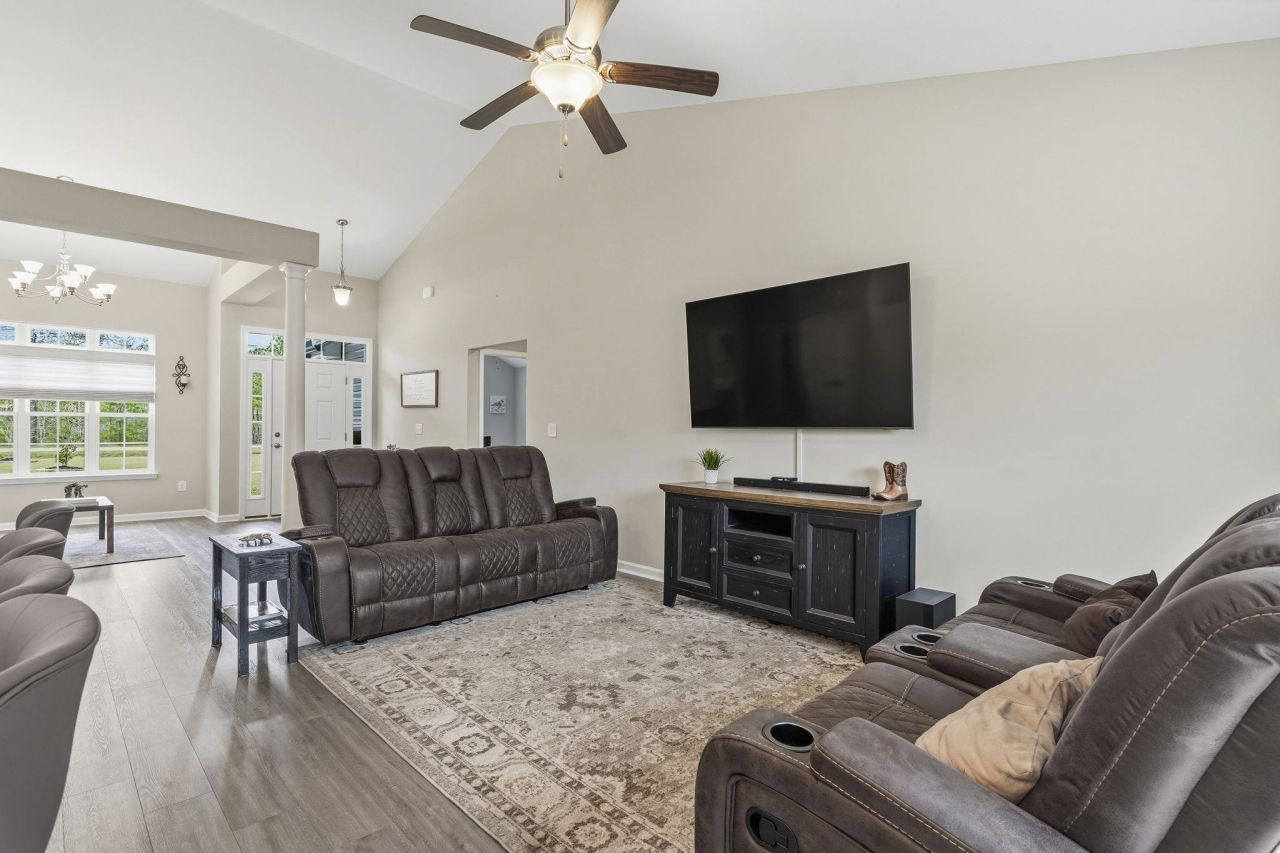 5044 Huckleberry Ln. Photo 16