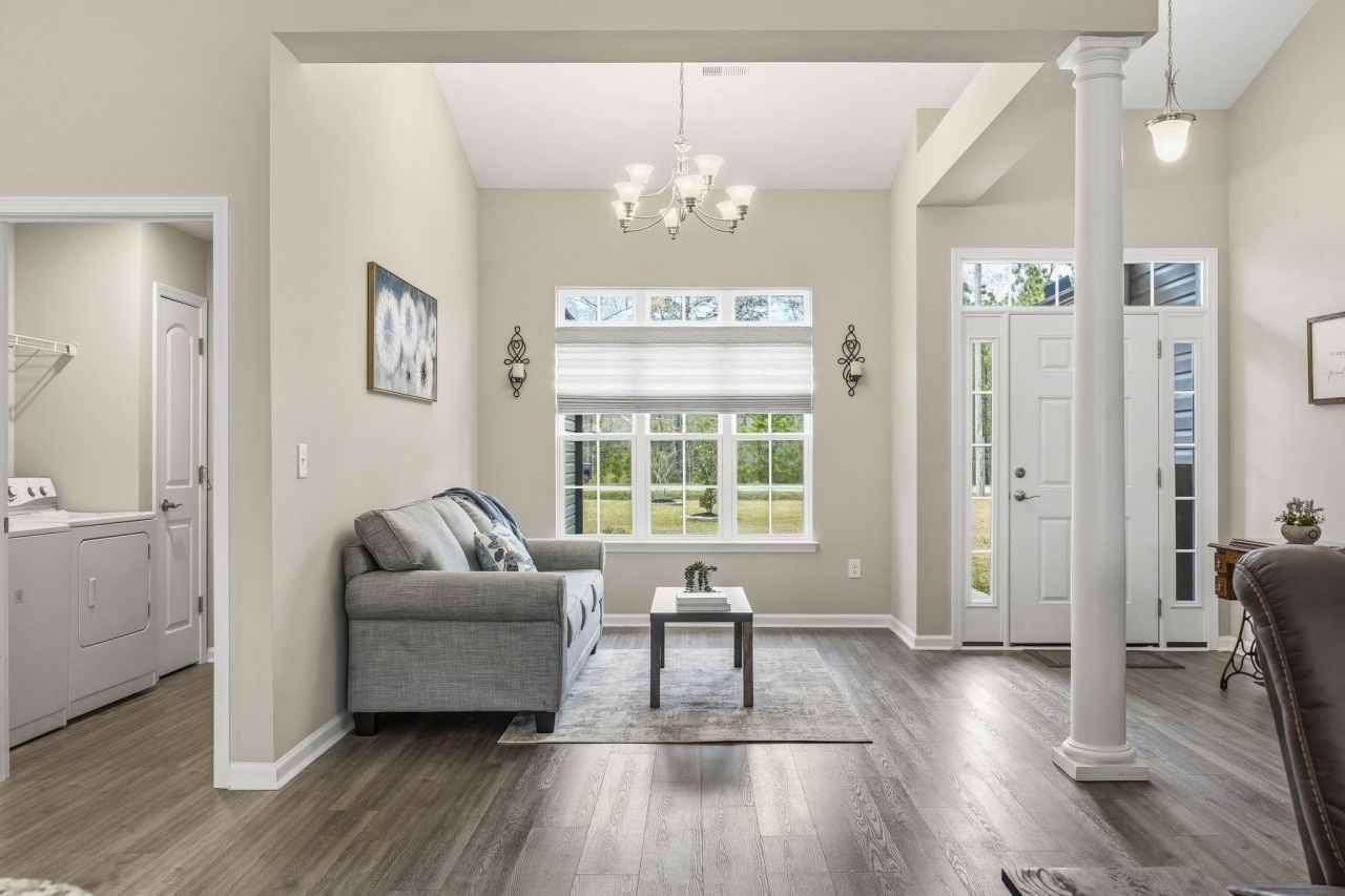 5044 Huckleberry Ln. Photo 9