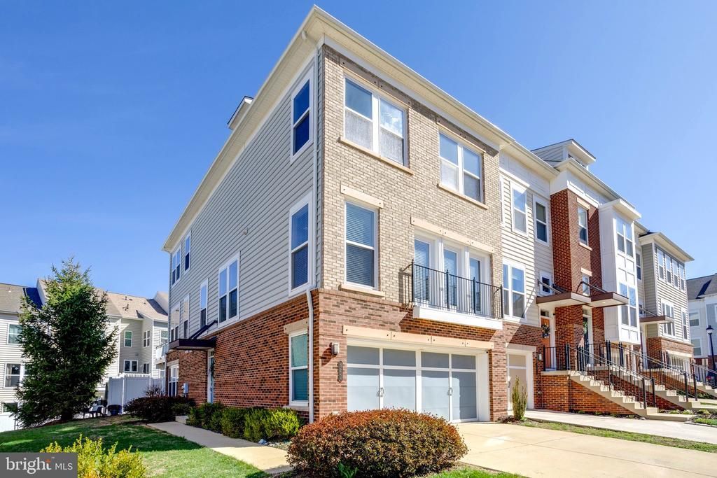 42668 New Dawn Terrace, Brambleton, VA 20148 Main Photo