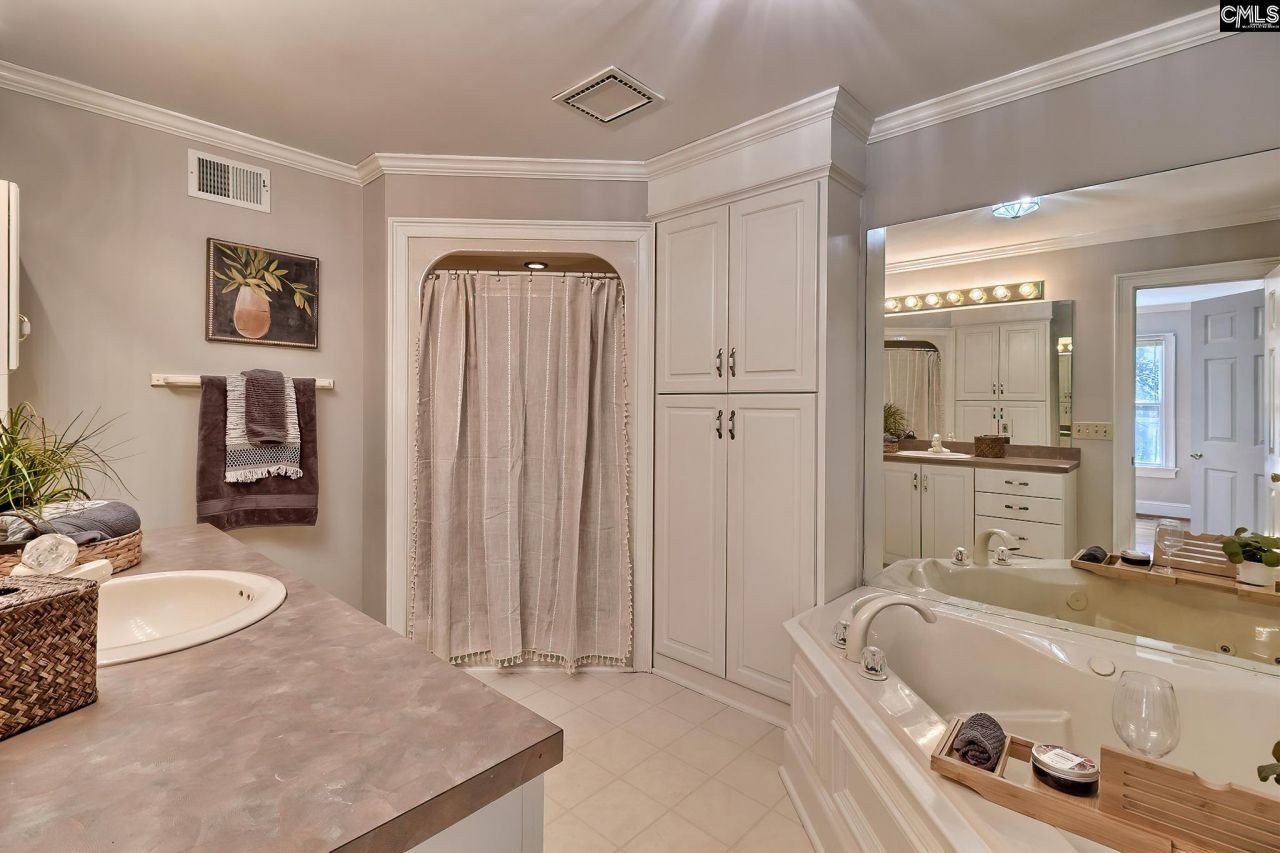 149 Artic Court Photo 17