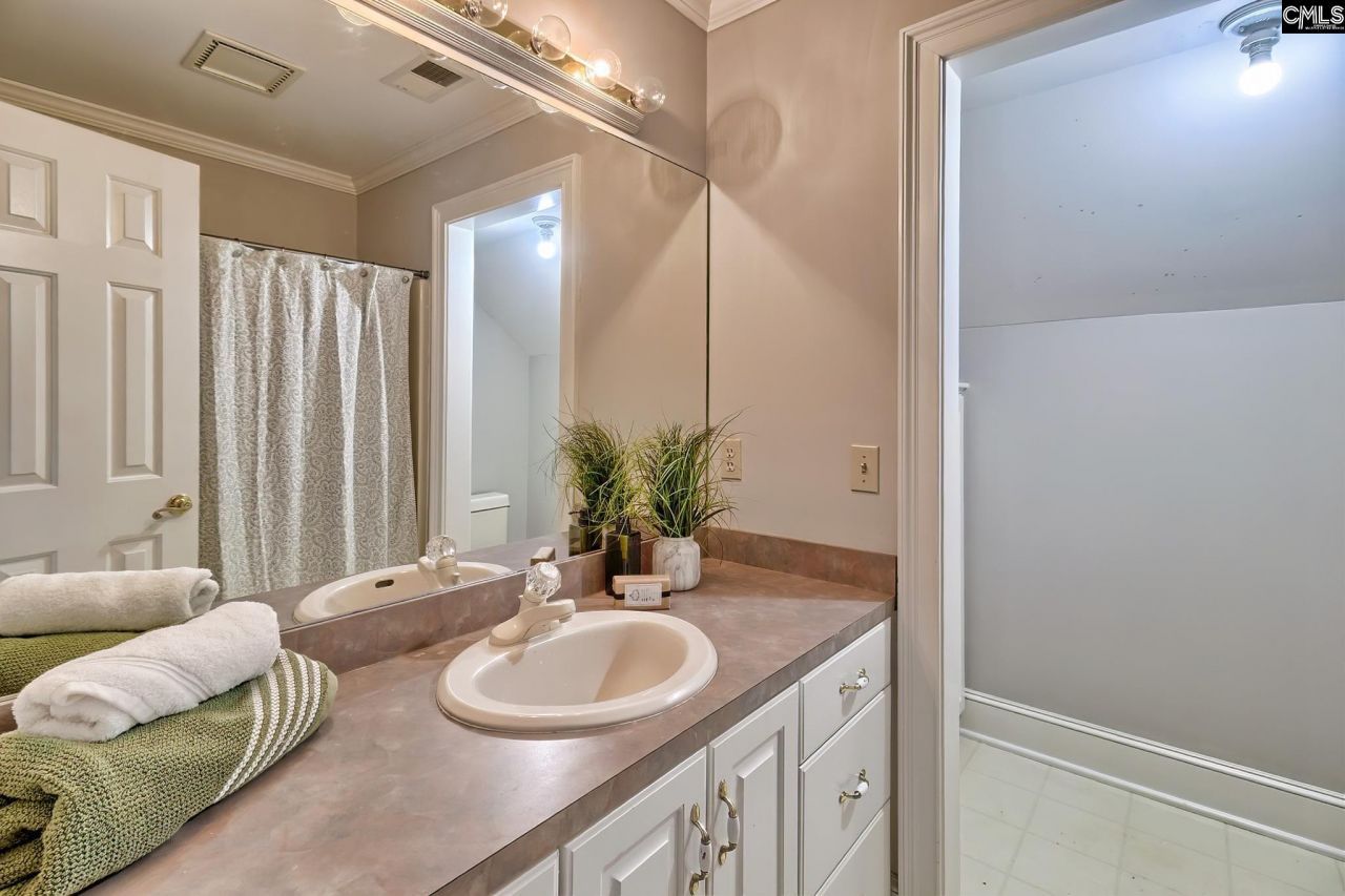 149 Artic Court Photo 24