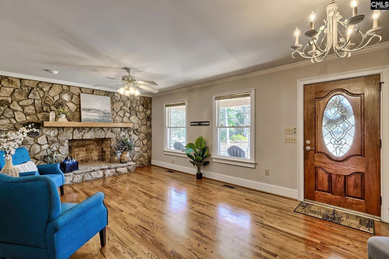 149 Artic Court Photo 6