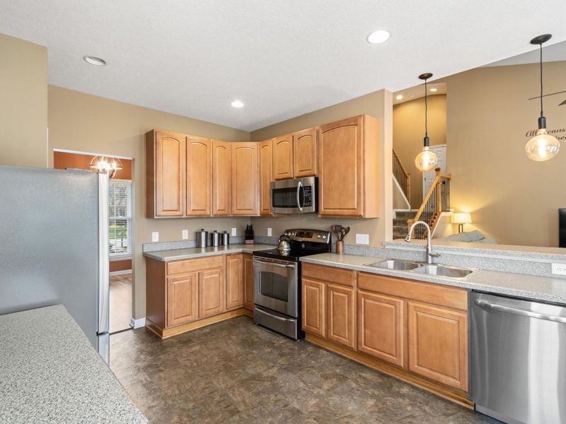 5016 Shoreside Drive, Grove City, OH 43123 Photo 14