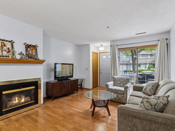 2600 Lockwood Drive, Mendota Heights, MN 55120