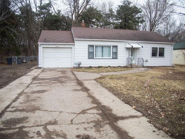 475 W 1st Street, Rush City, MN 55069