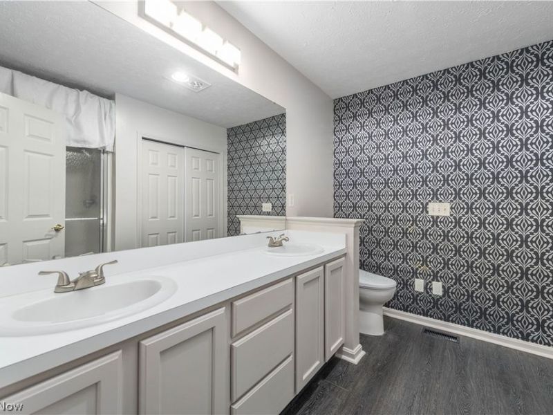 33136 Fairport Drive, Avon Lake, OH 44012 Photo 33