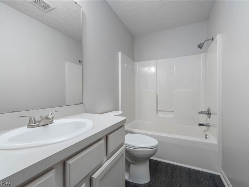 33136 Fairport Drive, Avon Lake, OH 44012 Photo 35