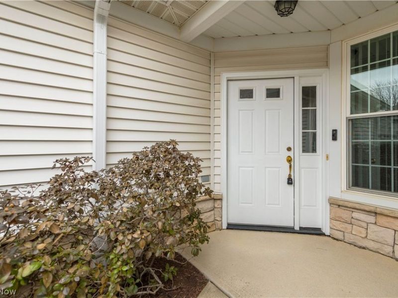 33136 Fairport Drive, Avon Lake, OH 44012 Photo 4