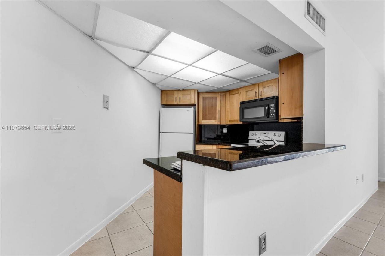 9735 Fontainebleau Blvd, Unit G103, Miami, FL 33172 Photo