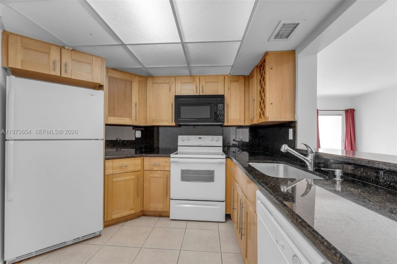 9735 Fontainebleau Blvd, Unit G103, Miami, FL 33172 Photo