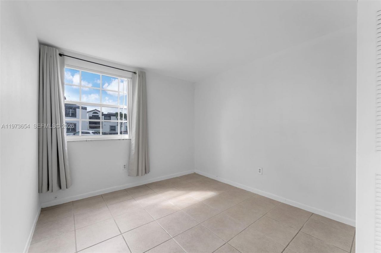 9735 Fontainebleau Blvd, Unit G103, Miami, FL 33172 Photo