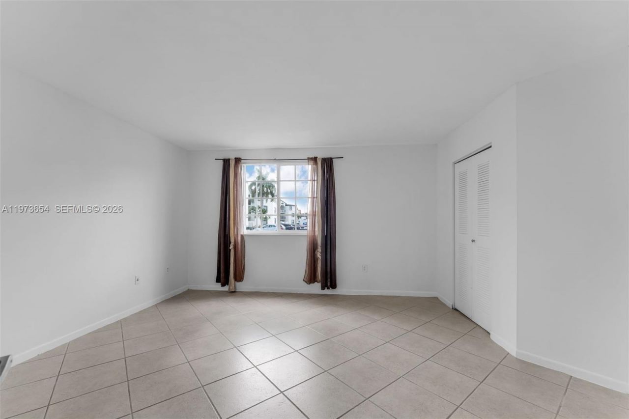 9735 Fontainebleau Blvd, Unit G103, Miami, FL 33172 Photo