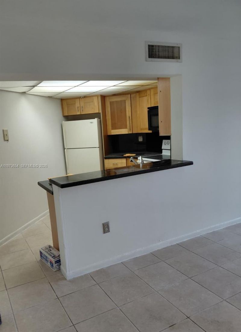 9735 Fontainebleau Blvd , Unit G103, Miami, FL 33172 Photo
