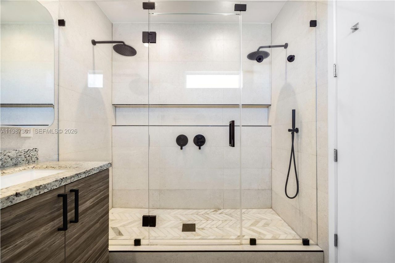 3655 SW 25th St , Unit 3655, Miami, FL 33133 Photo