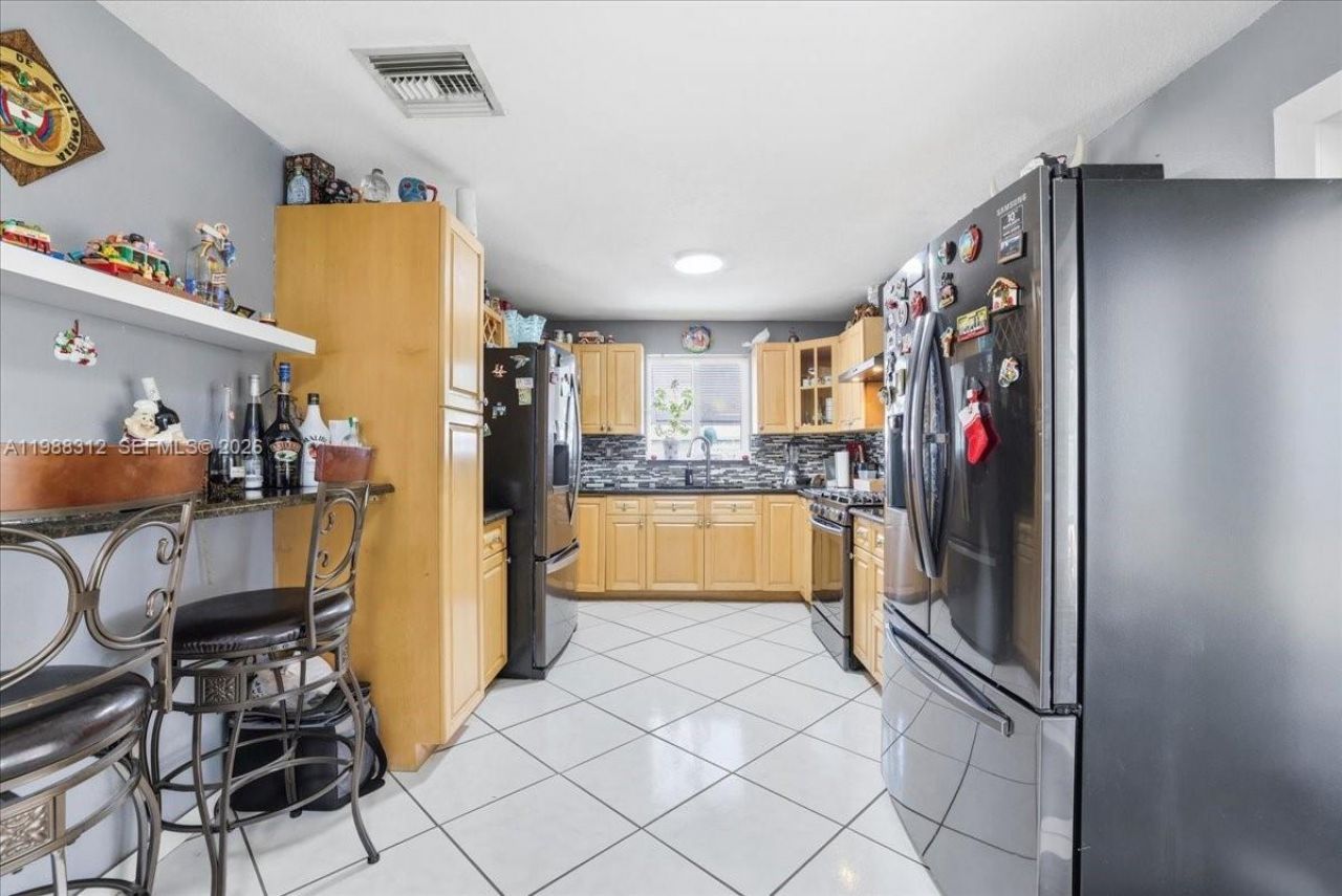 3140 NW 97th St , Miami, FL 33147 Photo