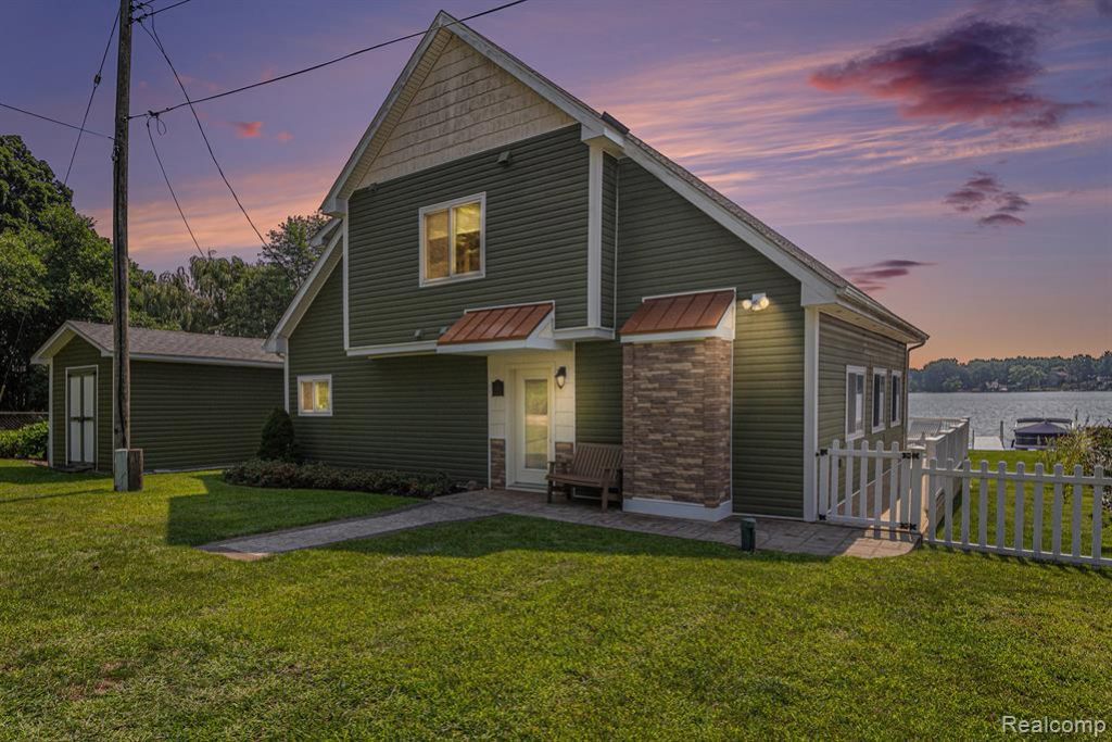 3174 Nisbet Road, Hamburg Township, MI 48169 Main Photo